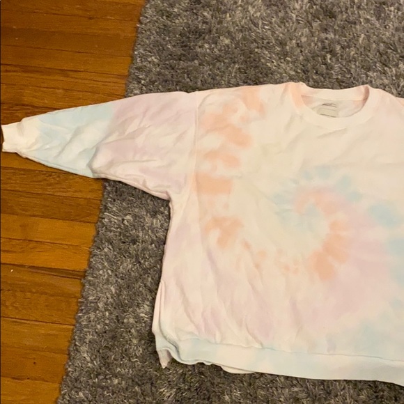 soft and comfy sweatshirt/coverup!!! - Picture 4 of 4